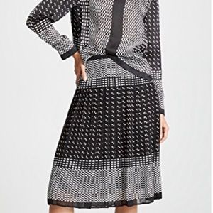 SOLD Club Monaco Platela Skirt.  Size 0.